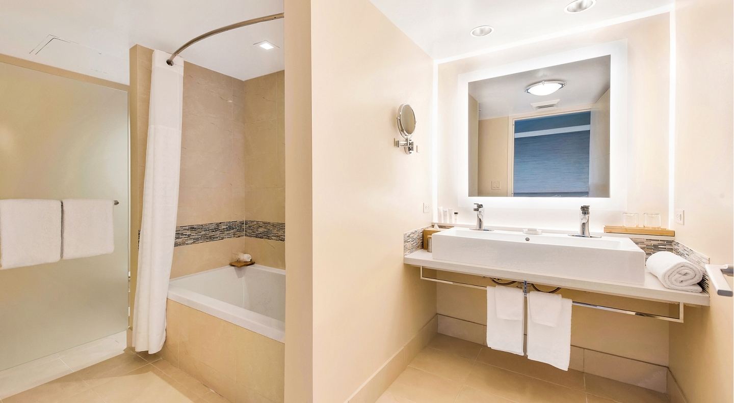 Premium Suite Bathroom